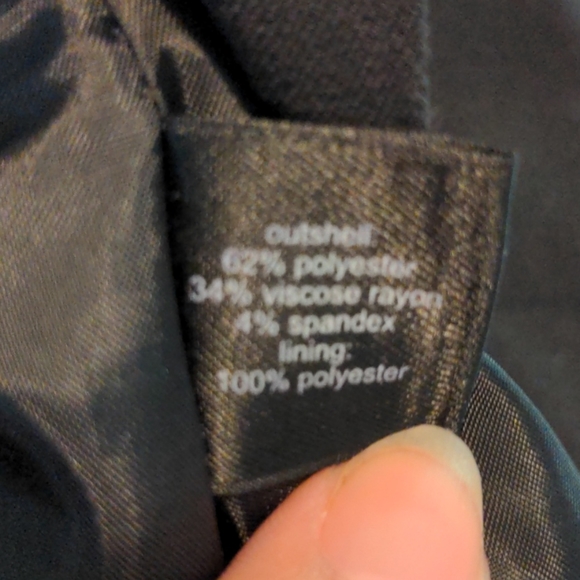 Studio 400 The Limited Blazer - Picture 9 of 10